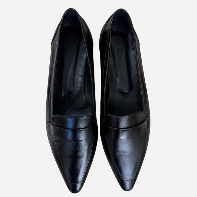 Sivri Burun Siyah Deri Babet